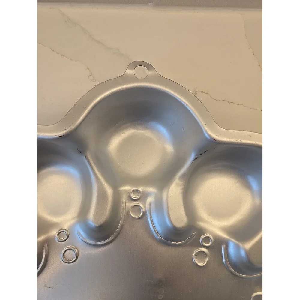 Princess Crown Aluminum Cake Pan from Wilton #2105-1015